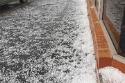تصاویر دیدنی از بارش تگرگ در منطقه کوهشاه هرمزگان
