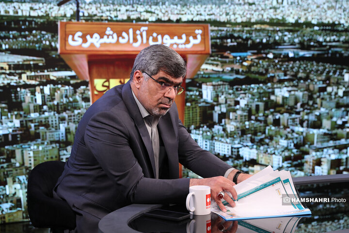 گفتگو با شهردار منطقه 21، تریبون ازاد