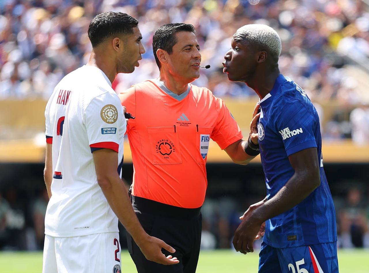 تصاویری از قضاوت علیرضا فغانی در فینال جام جهانی باشگاهها