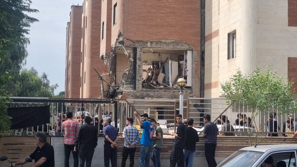 علت انفجار مجتمع مسکونی در قم اعلام شد | ۴ واحد مسکونی آسیب دیدهاند + تصاویر جدید