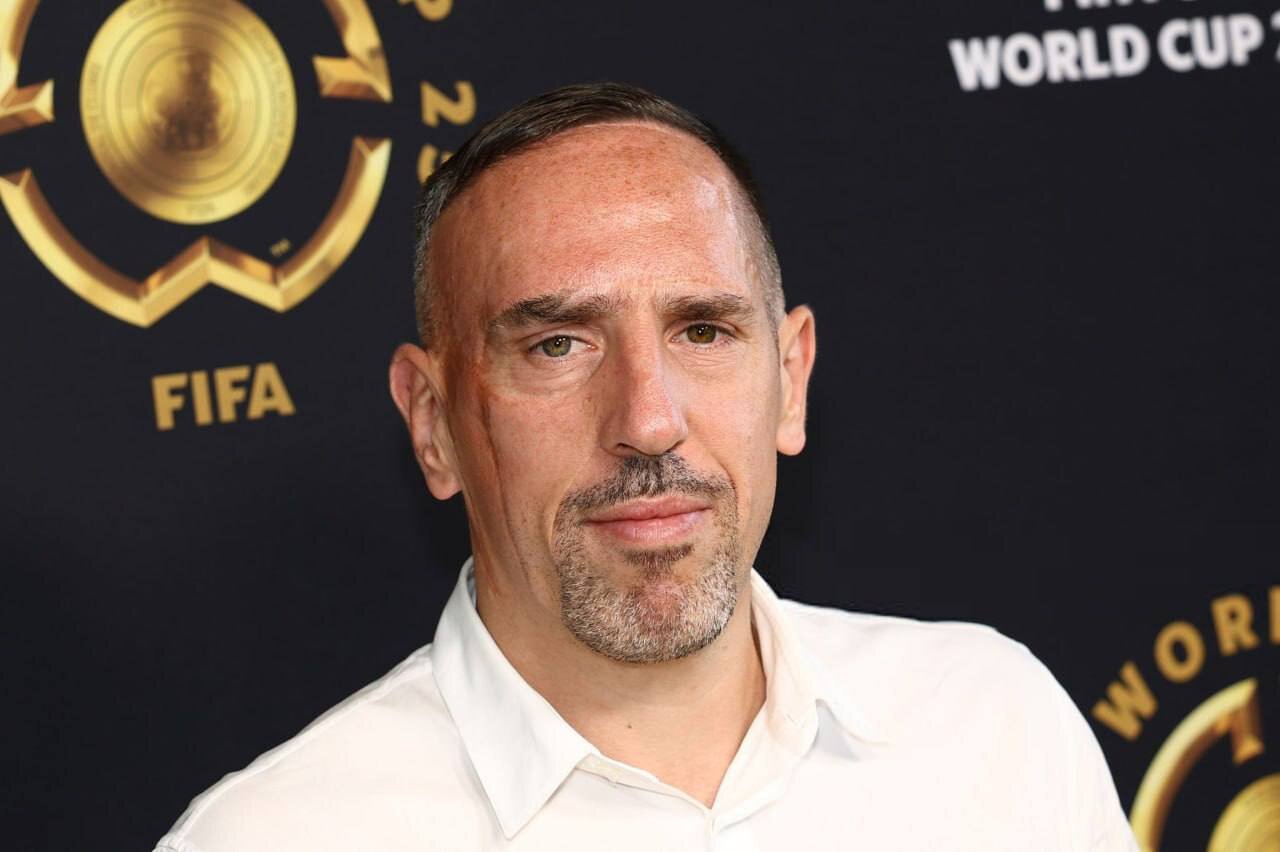 از روبرتو باجو تا یورگن کلینزمن ؛ ستارههای مشهور فوتبال و هالیوود تماشاگر فینال جام جهانی باشگاهها | تصاویر