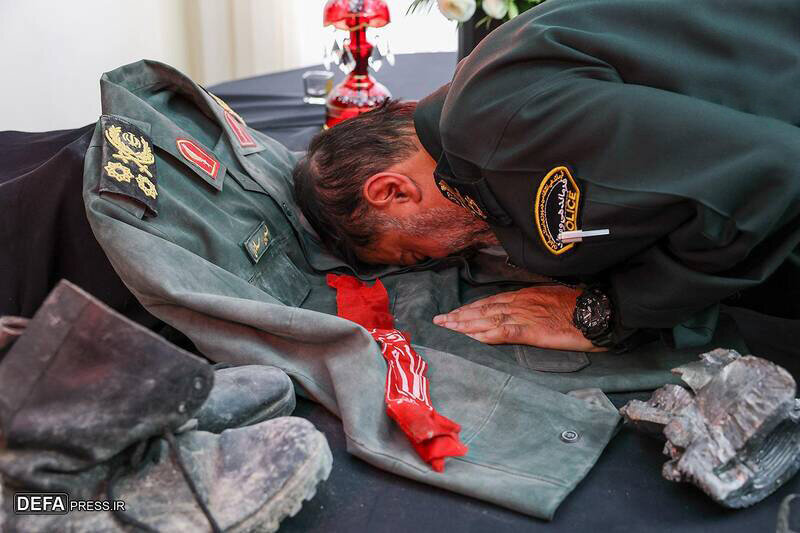 دلتنگی و گریه سردار رادان در فراق شهید سلامی | تصاویر