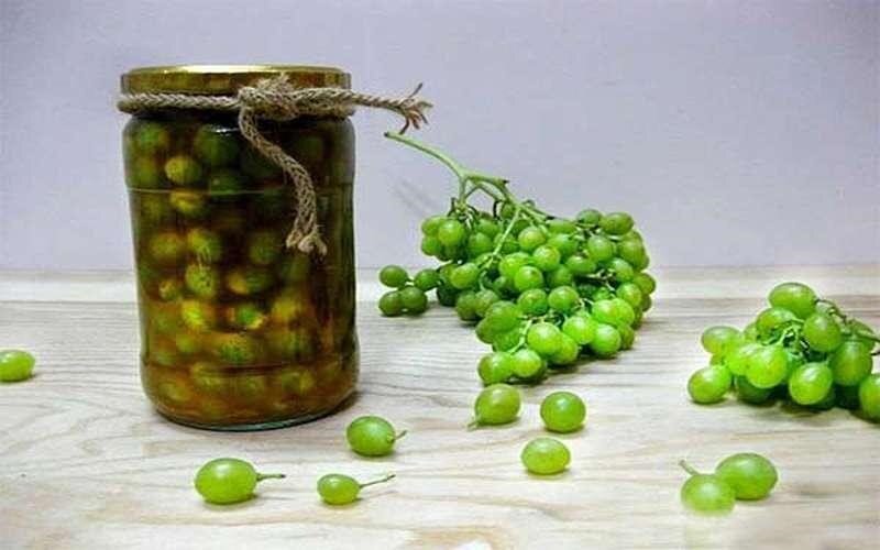 فوت و فن تهیه غوره شور خانگی با بهترین روشها