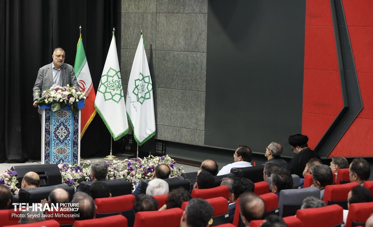 دیدار با سازندگان