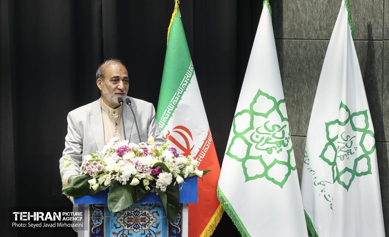 دیدار با سازندگان