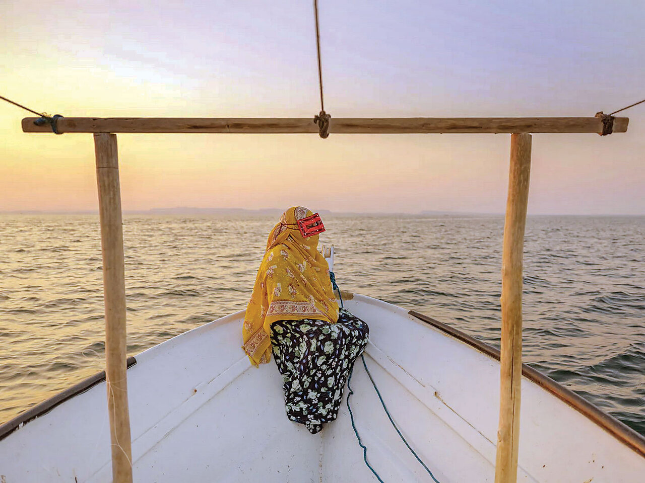 روایت زنان ماهیگیر جزیره هنگام در قاب دوربین و نگاه جهانیان