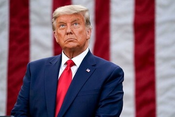 دستبند زدن فرماندار کالیفرنیا به ترامپ + ویدئوی جنجالی از رئیسی‌جمهور گریان