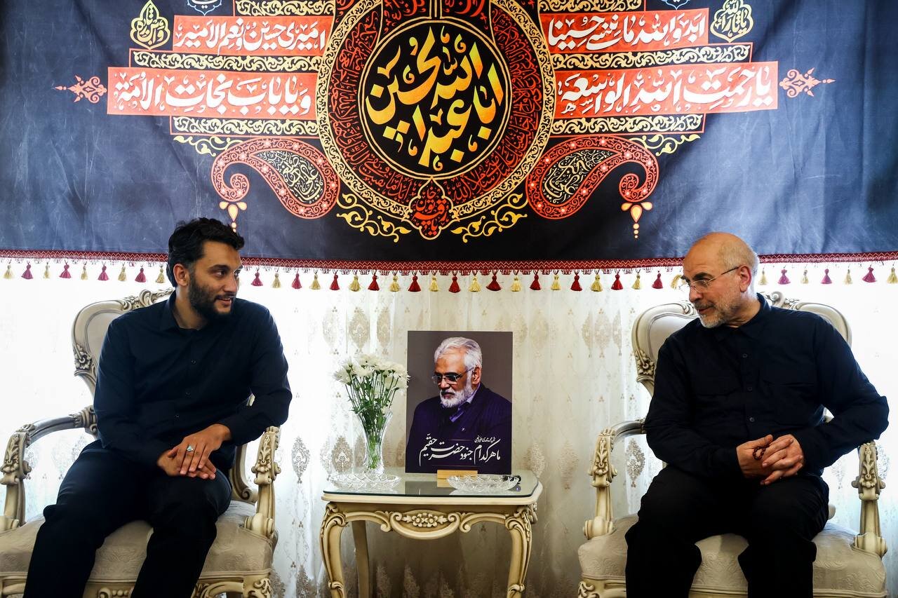 قالیباف به منزل شهید طهرانچی رفت + تصاویر