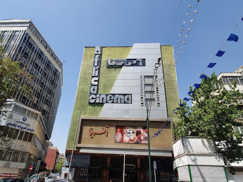 جادوی سینما و تئاتر در تماشاخانهها