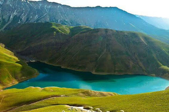 فرار از گرمای تابستان به آغوش خنک و بکرترین دریاچه ها