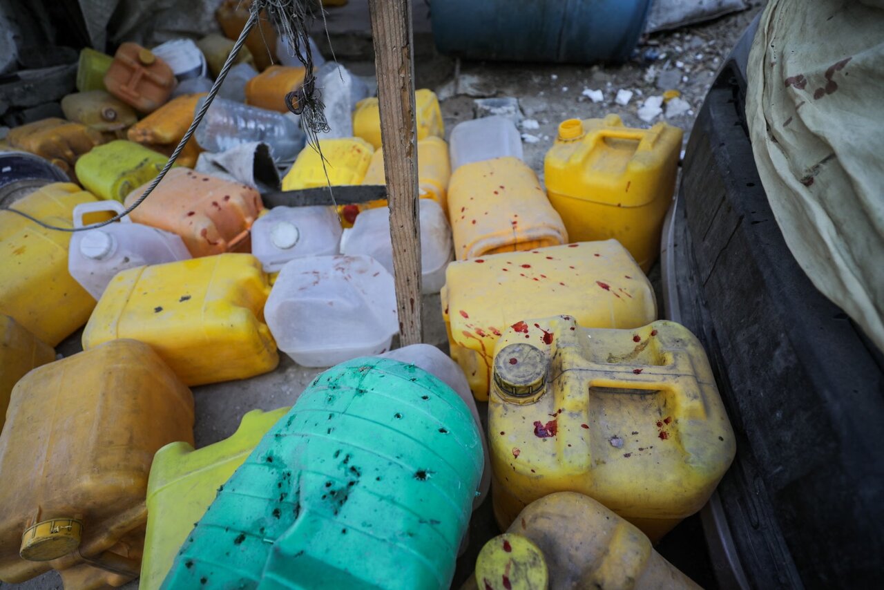 روایت خواهر و برادری که در صف آب شهید شدند | تصاویر