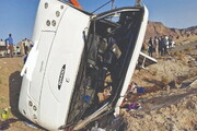 واژگونی اتوبوس مسافربری تهران–یاسوج + ویدئو | ۳ نفر کشته شدند
