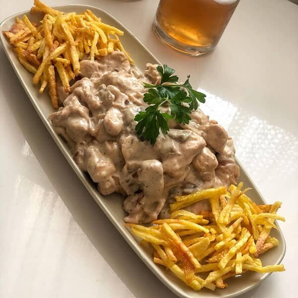 طرز تهیه چیکن استراگانف ساده رستورانی با طعم بسیار عالی