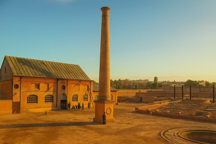 کوچه گرد ۸۹؛ تصویر دیده‌نشده از کارخانه گاز در تهران قدیم