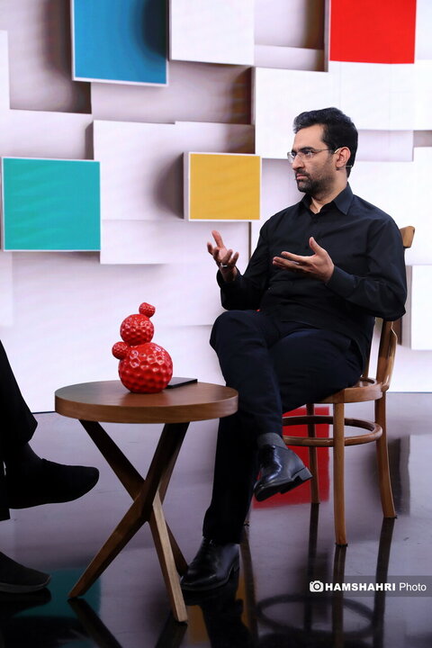 سرتیتر با دکتر آذری جهرمی