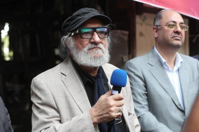 بازیگرانی که به دیدن ساختمان شیشهای صداوسیما رفتند + تصاویر