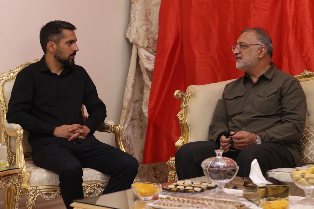 همدردی زاکانی با خانواده سرداران شهید جنگ ۱۲ روزه شهردار و خانواده شهدا