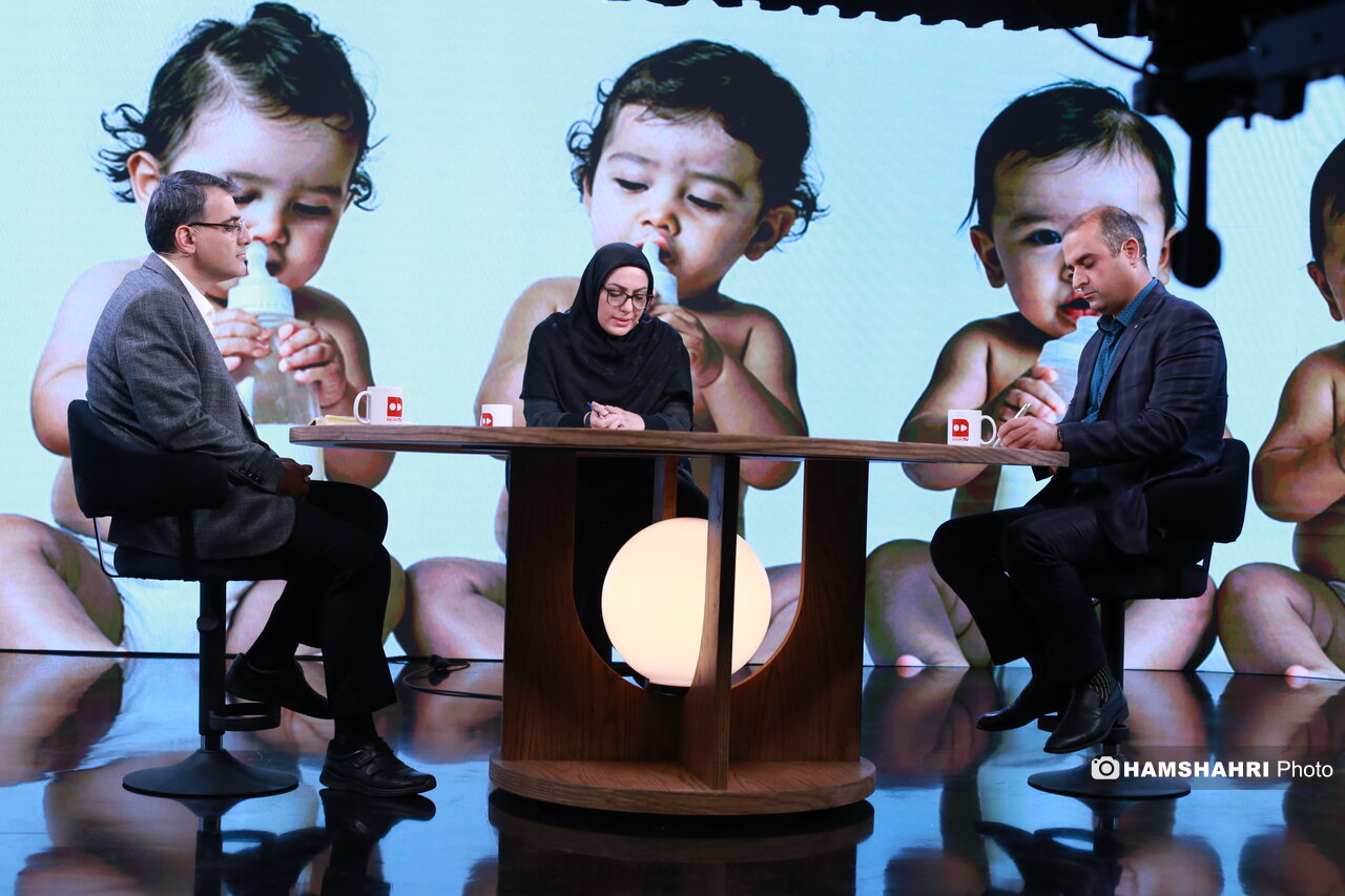 شیرخشک هست، ولی نمیرسد! | از سوبسید و قاچاق تا انصراف داروخانهها