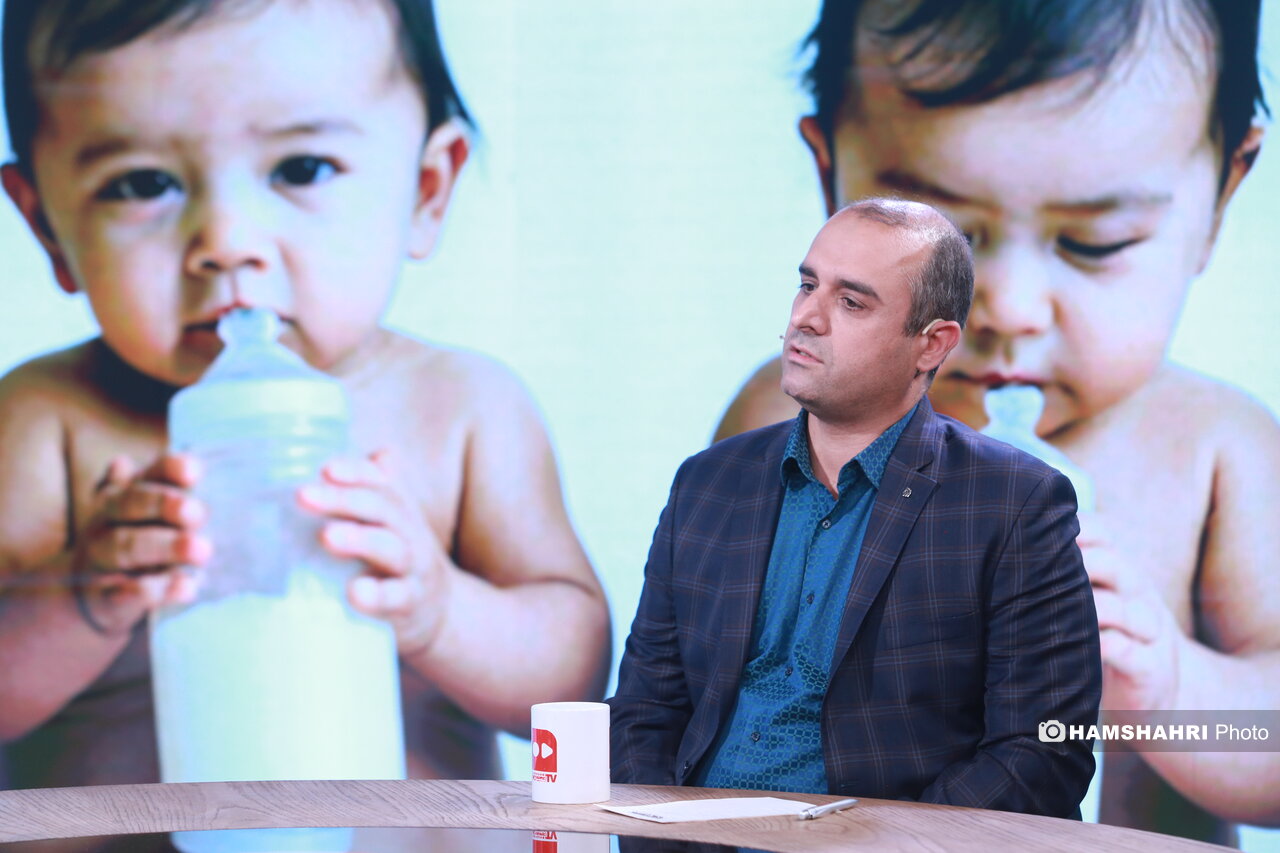 شیرخشک هست، ولی نمیرسد! | از سوبسید و قاچاق تا انصراف داروخانهها