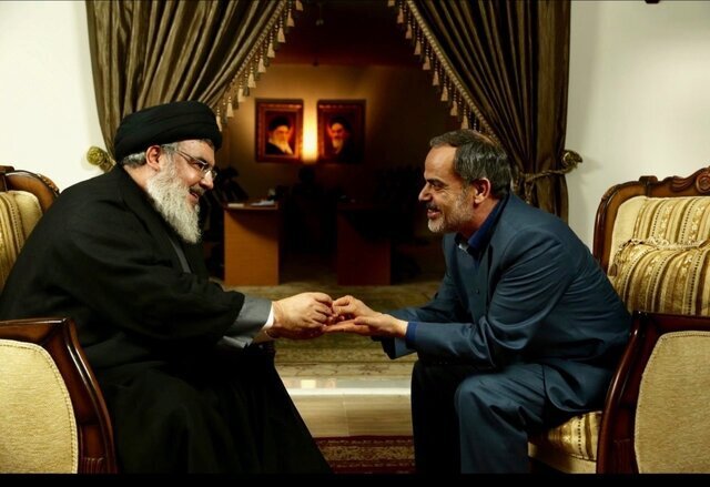 بشار اسد با دیدن محاسن من جا خورد | ما باید بتوانیم مستقیماً با شخصیتهای خارجی ارتباط بگیریم