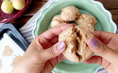 طرز تهیه کوکی سیب و دارچین با بافتی نرم و خوشمزه ؛ یک عصرانه جذاب با چای