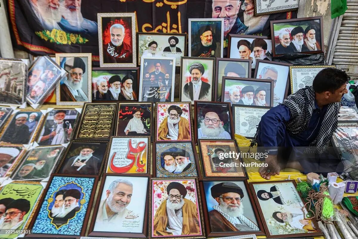 قاب‌هایی خاص از رهبر انقلاب و سیدحسن نصرالله در کشمیر | تصاویر