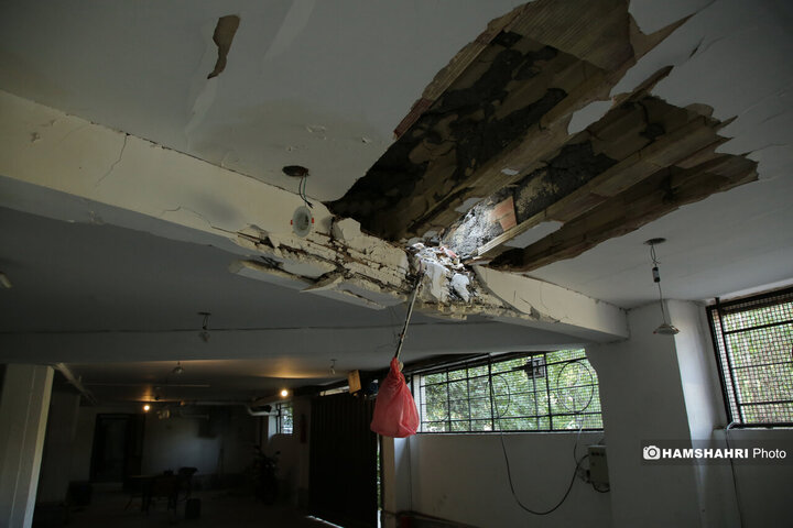 منازل مسکونی خسارت دیده در جنگ تحمیلی ۱۲ روزه اطراف اوین