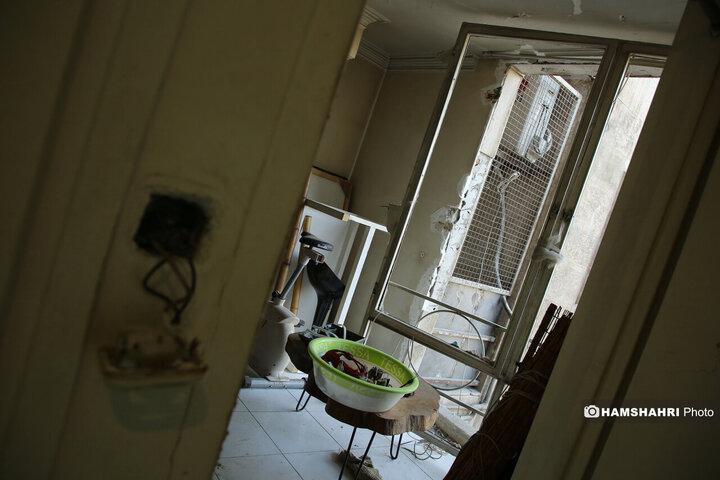 منازل مسکونی خسارت دیده در جنگ تحمیلی ۱۲ روزه اطراف اوین