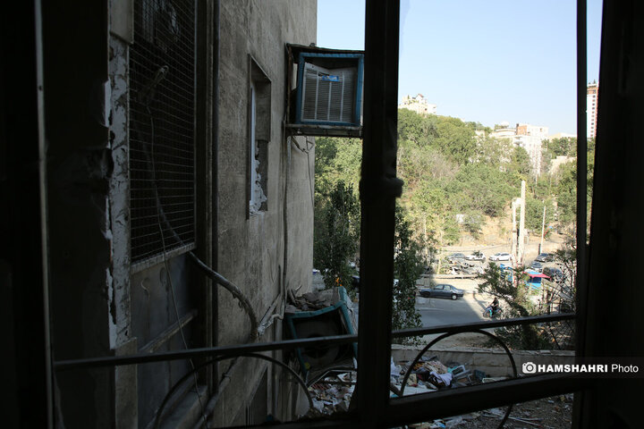 منازل مسکونی خسارت دیده در جنگ تحمیلی ۱۲ روزه اطراف اوین