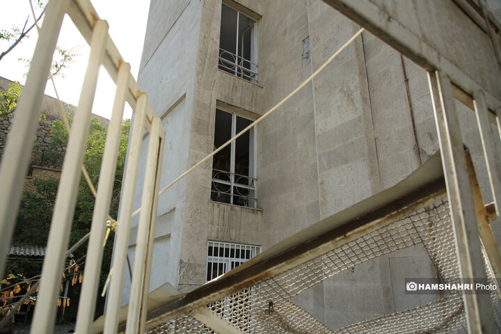 منازل مسکونی خسارت دیده در جنگ تحمیلی ۱۲ روزه اطراف اوین