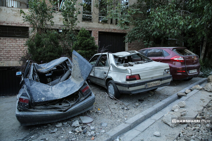 منازل مسکونی خسارت دیده در جنگ تحمیلی ۱۲ روزه اطراف اوین