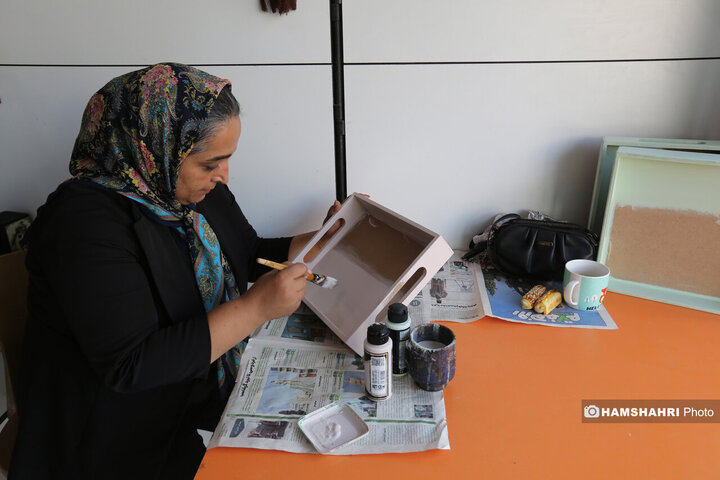 افتتاح نخستین بازارچه زنان سرپرست خانوار در میدان تره‌بار پیامبر منطقه ۵