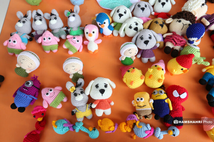 افتتاح نخستین بازارچه زنان سرپرست خانوار در میدان تره‌بار پیامبر منطقه ۵