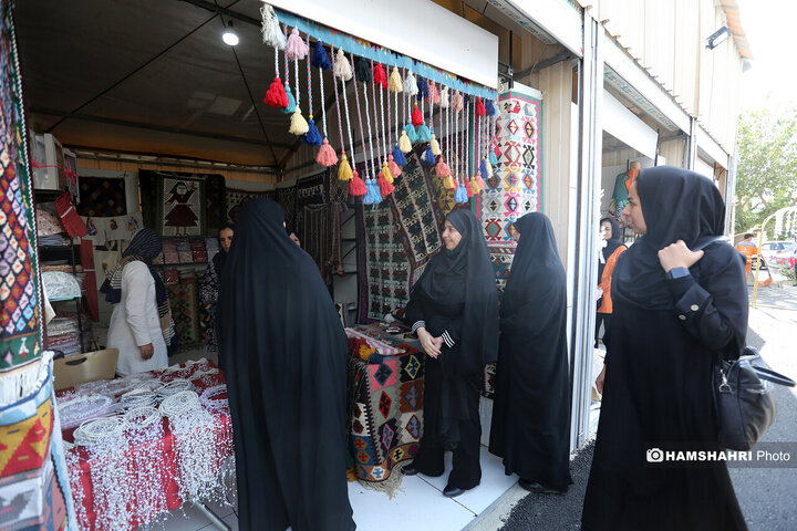 افتتاح نخستین بازارچه زنان سرپرست خانوار در میدان تره‌بار پیامبر منطقه ۵