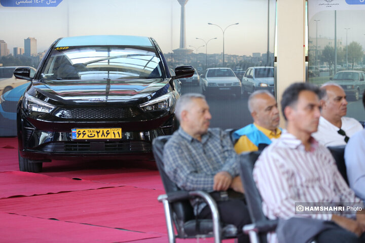 مراسم رونمایی از سامانه تاکسی برخط شهرزاد