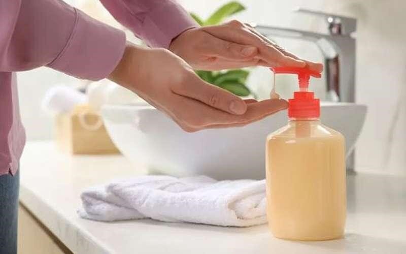 صابون یا مایع دستشویی؟ کدام انتخاب بهتری است؟