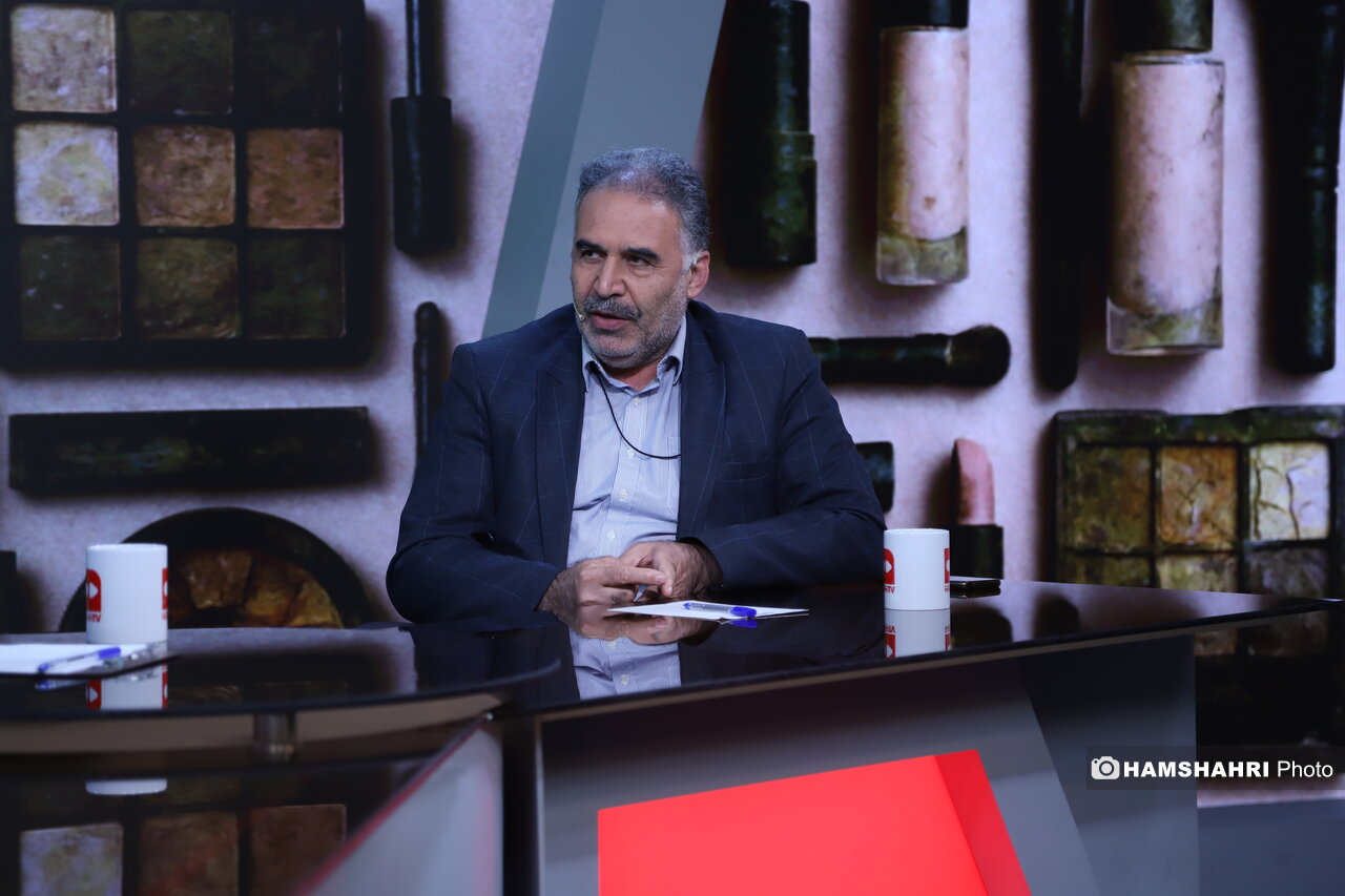 قاچاقچیان زیبایی | خطر عجیب رژلب‌هایی که براق‌تر هستند