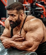 هادی چوپان : من یک چیز را بیشتر از مادرم دوست دارم + فیلم