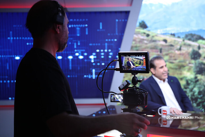 تریبون آزاد در منطقه 13