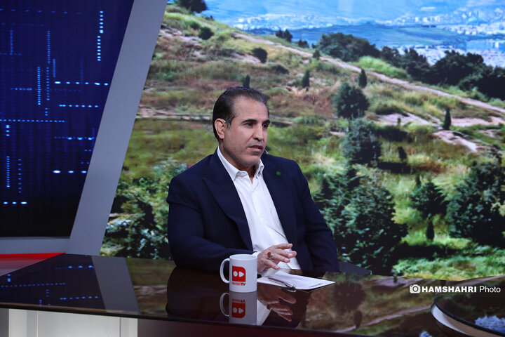 تریبون آزاد در منطقه 13