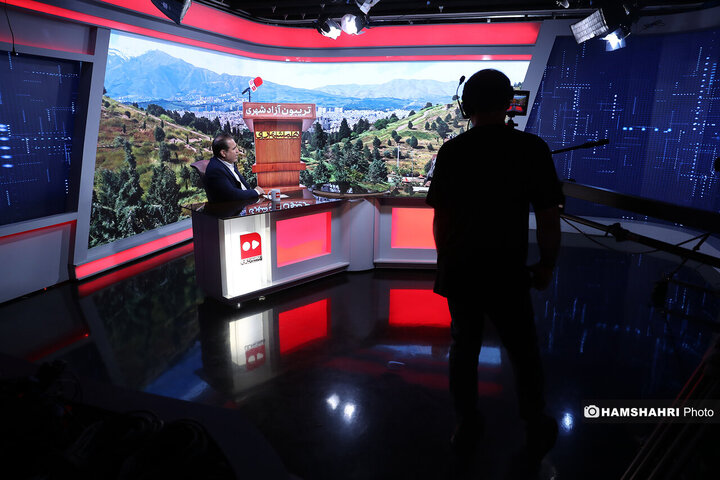 تریبون آزاد در منطقه 13