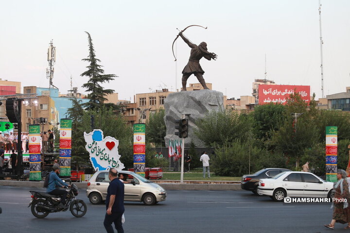 آیین رونمایی از مجسمه ی برنزی آرش کمانگیر
