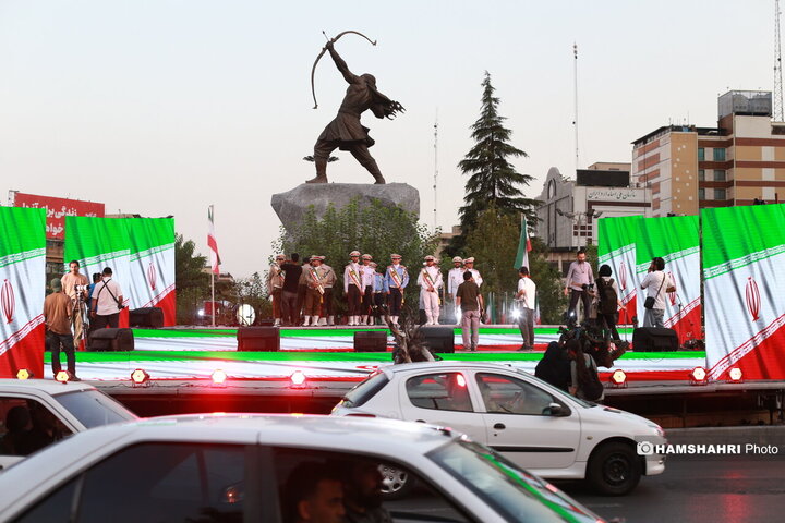 آیین رونمایی از مجسمه ی برنزی آرش کمانگیر