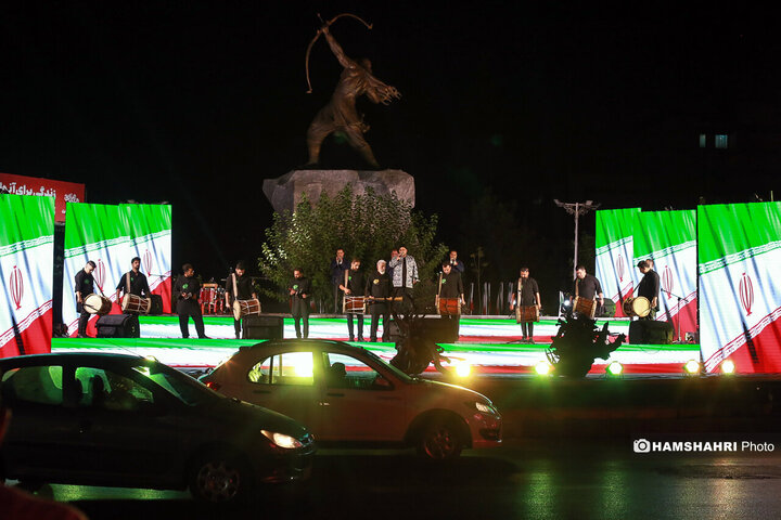 آیین رونمایی از مجسمه ی برنزی آرش کمانگیر