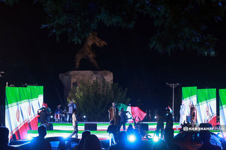 آیین رونمایی از مجسمه ی برنزی آرش کمانگیر