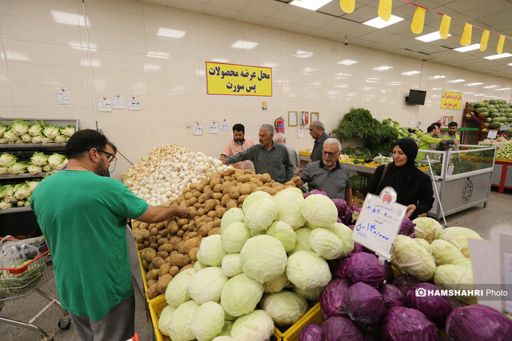 تور بازدید سرزده از بازارهای تره بار به همراه مدیر عامل سازمان میوه و تره بار