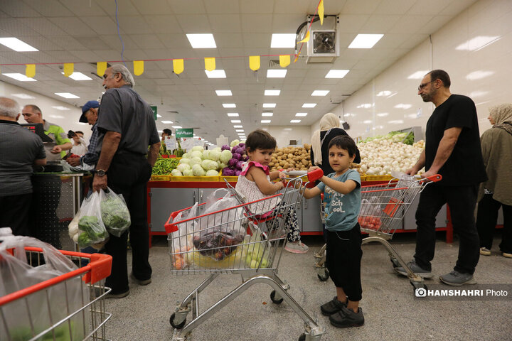 تور بازدید سرزده از بازارهای تره بار به همراه مدیر عامل سازمان میوه و تره بار