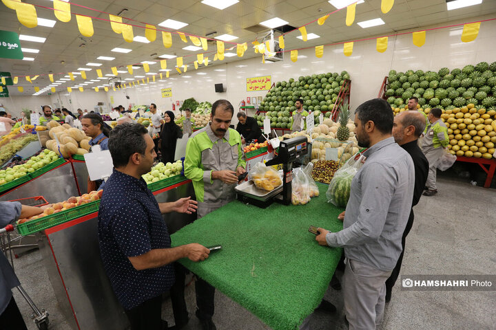 تور بازدید سرزده از بازارهای تره بار به همراه مدیر عامل سازمان میوه و تره بار