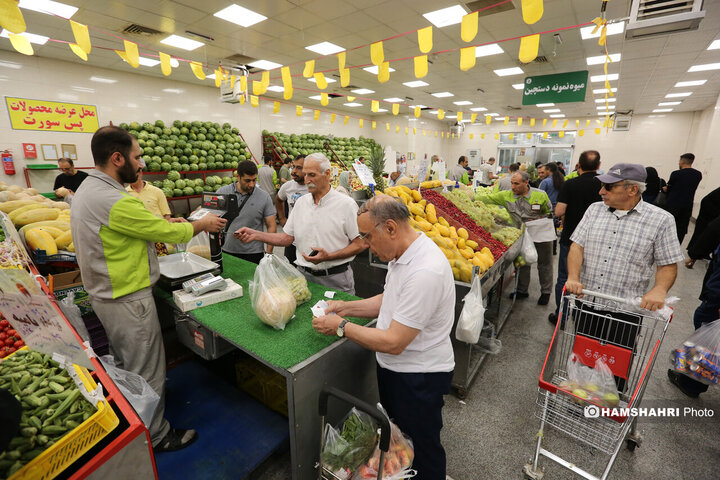 تور بازدید سرزده از بازارهای تره بار به همراه مدیر عامل سازمان میوه و تره بار