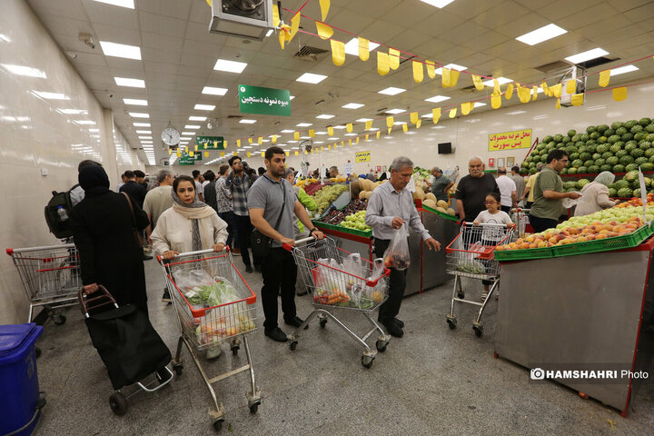 تور بازدید سرزده از بازارهای تره بار به همراه مدیر عامل سازمان میوه و تره بار